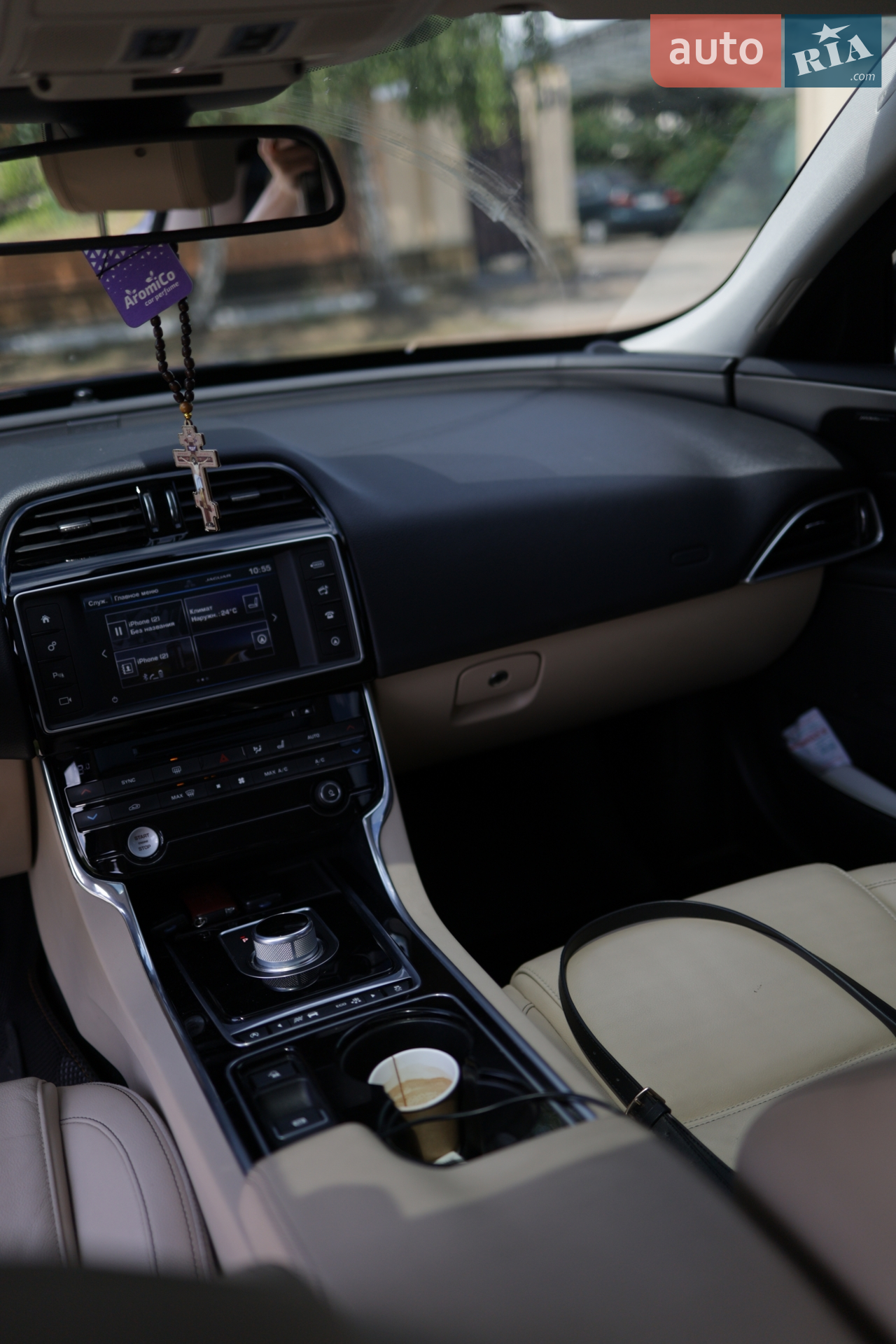 2015 Jaguar XE - мініатюра 7
