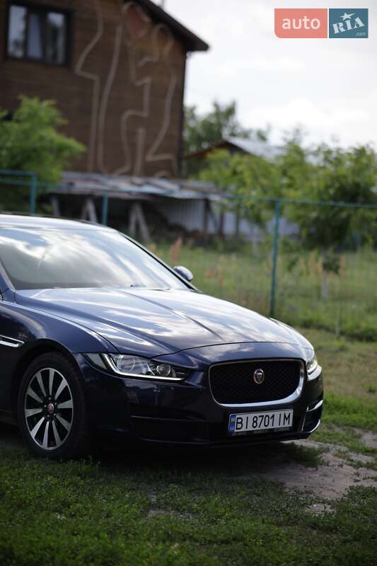 Седан Jaguar XE 2015 в Миргороде фото Седан Jaguar XE 2015 в Миргороде