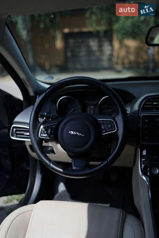 Седан Jaguar XE 2015 в Миргороде фото 6 Седан Jaguar XE 2015 в Миргороде