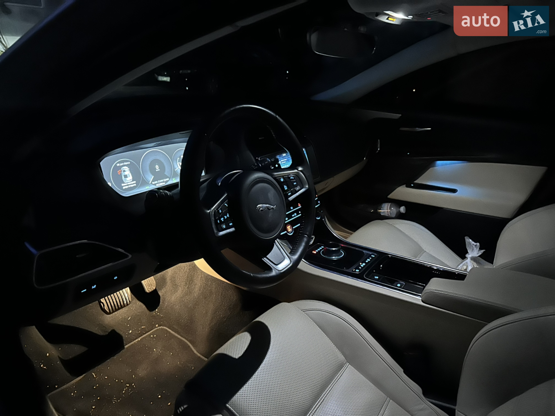 2018 Jaguar XE - мініатюра 7
