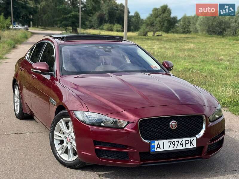 Jaguar XE 2016