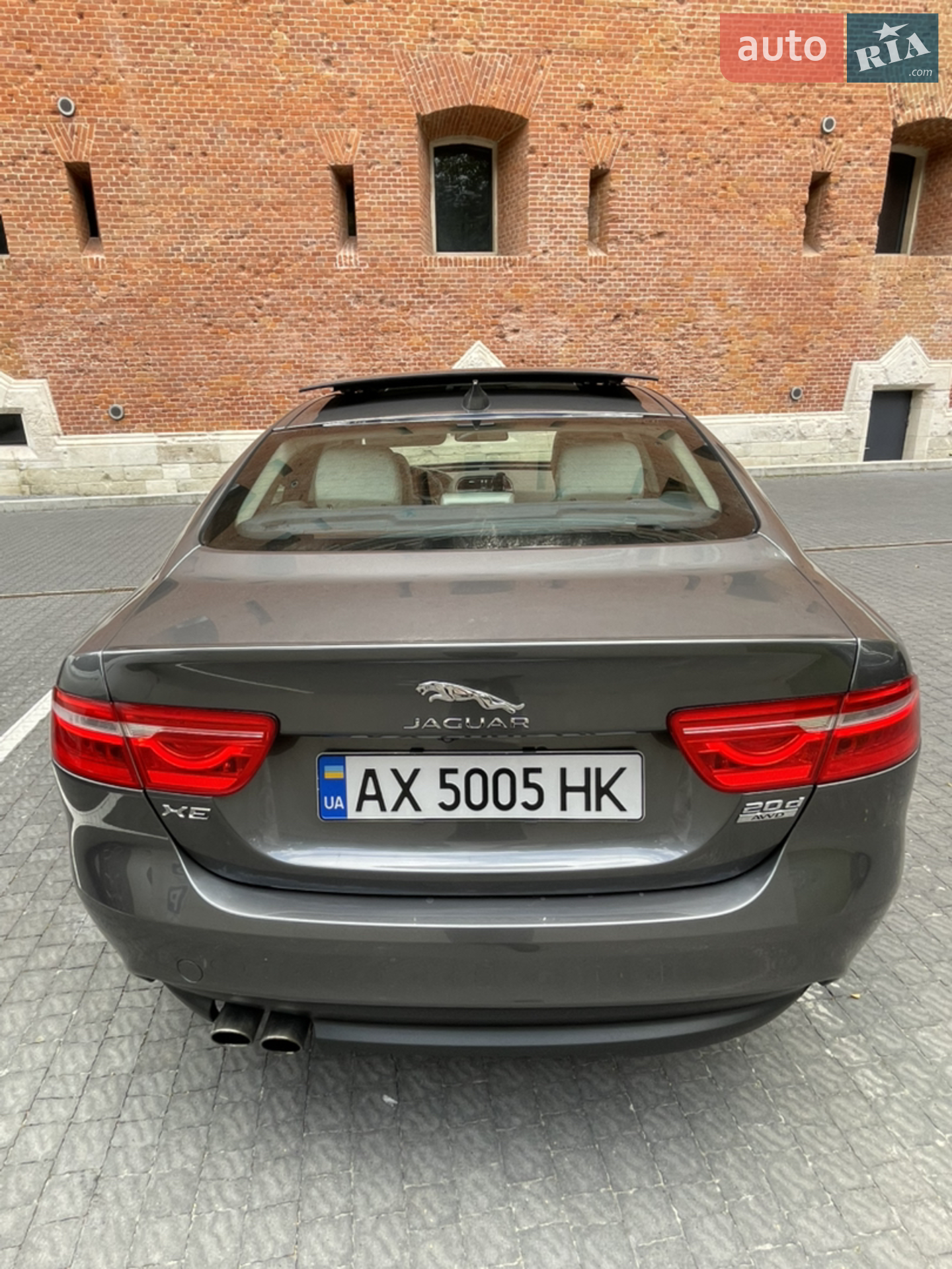 2017 Jaguar XE - мініатюра 33