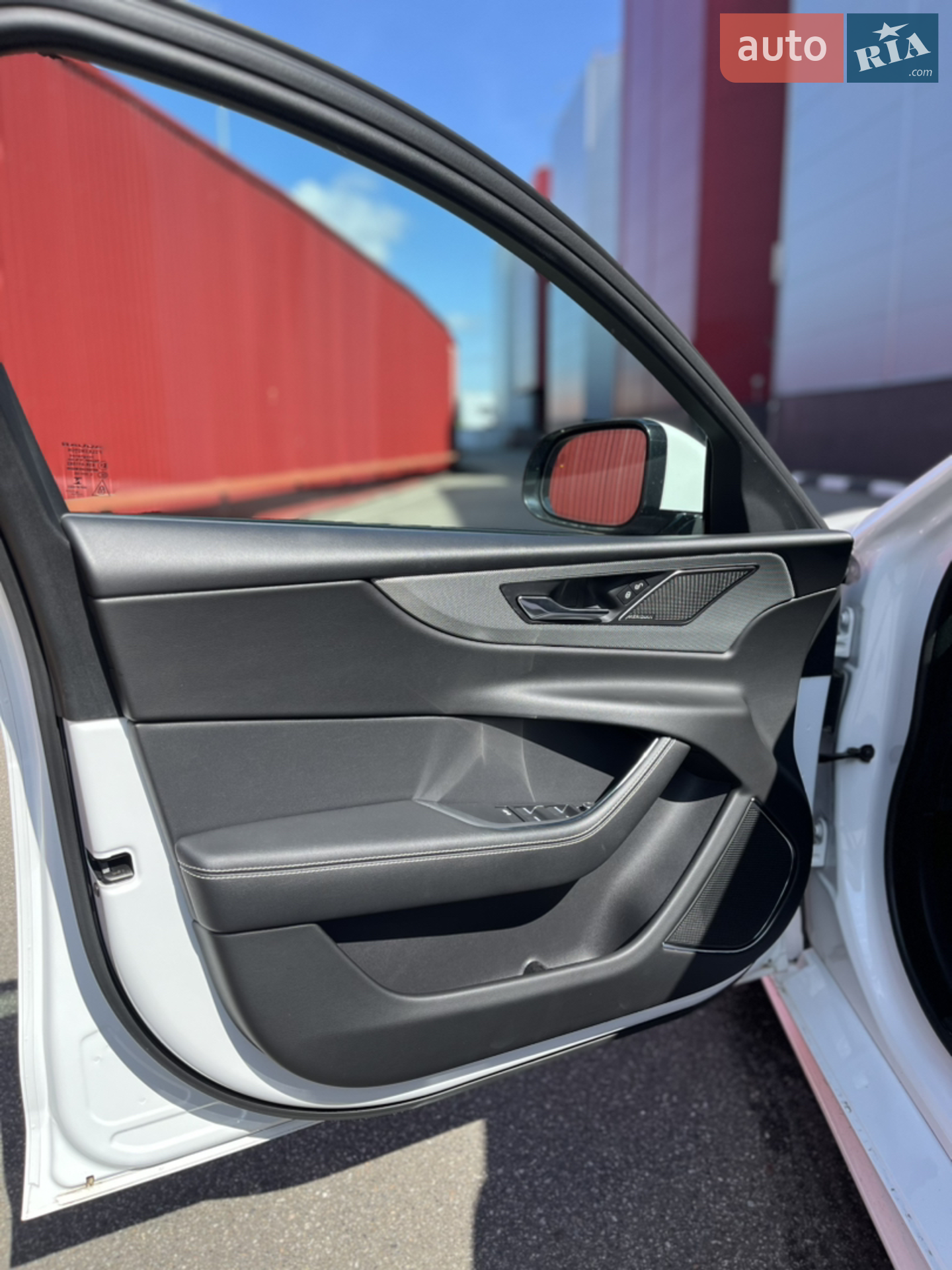 2020 Jaguar XE - мініатюра 13