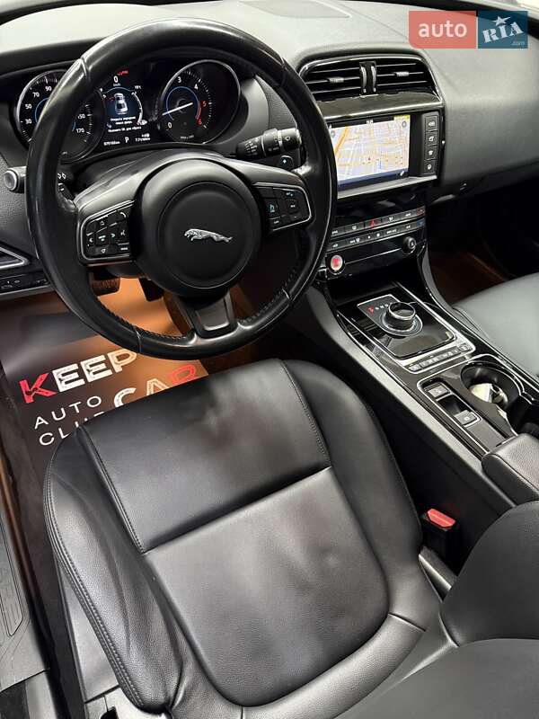 Седан Jaguar XE 2016 в Одесі фото 22 Седан Jaguar XE 2016 в Одесі