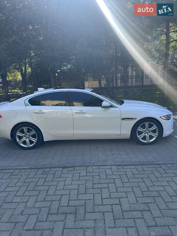 Седан Jaguar XE 2016 в Львові фото 9 Седан Jaguar XE 2016 в Львові