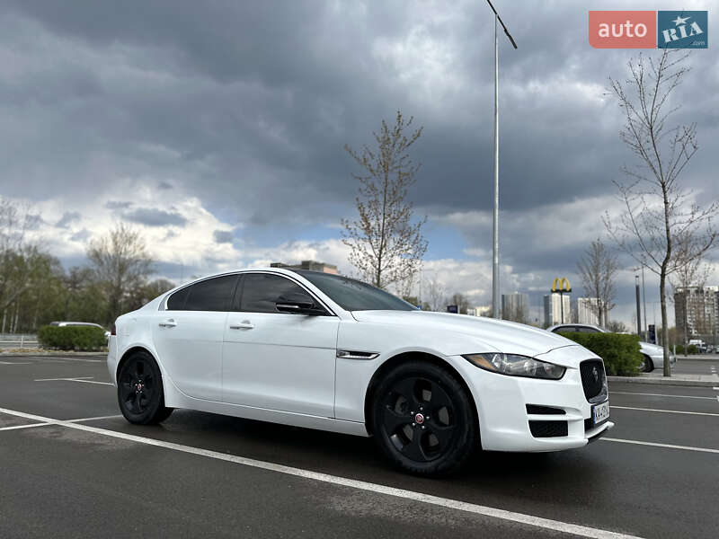 Седан Jaguar XE 2017 в Києві фото 3 Седан Jaguar XE 2017 в Києві