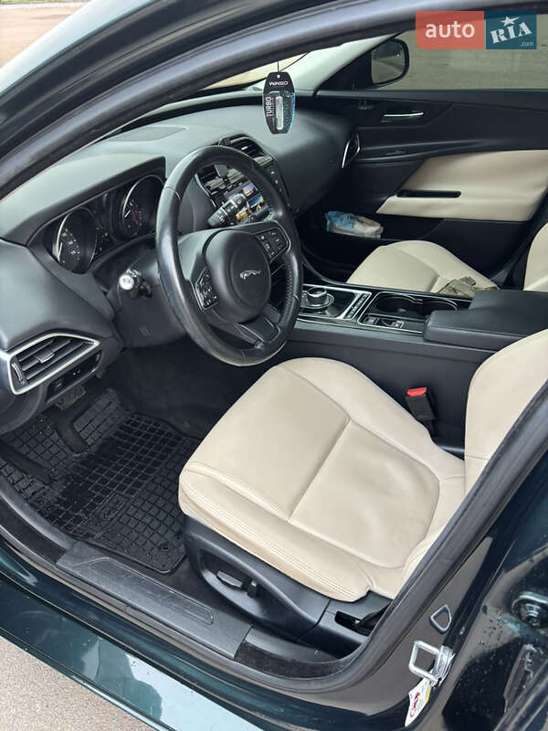 Седан Jaguar XE 2016 в Борисполе фото 8 Седан Jaguar XE 2016 в Борисполе