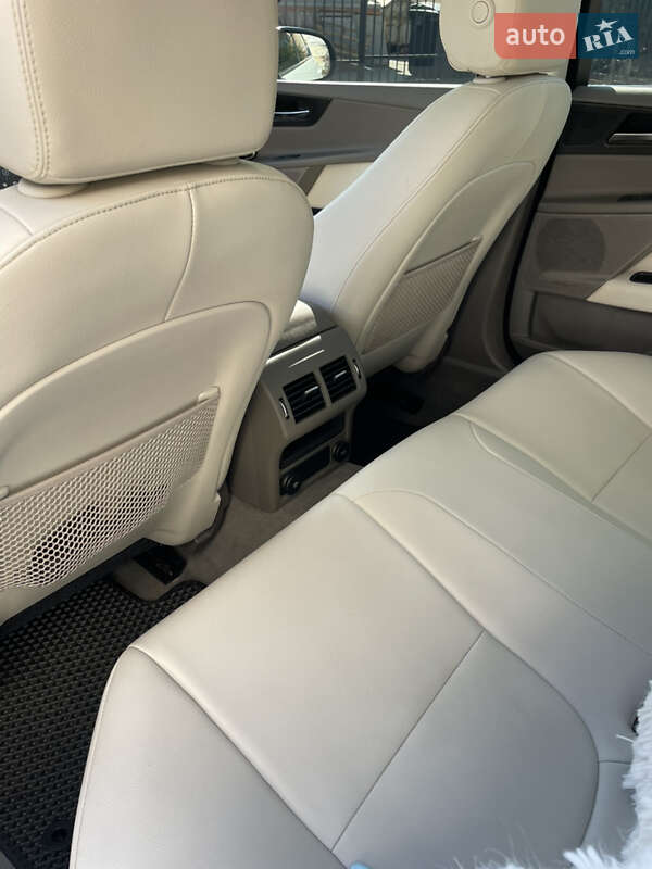 Седан Jaguar XE 2018 в Києві фото 14 Седан Jaguar XE 2018 в Києві