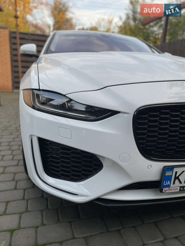 Седан Jaguar XE 2020 в Днепре фото 3 Седан Jaguar XE 2020 в Днепре