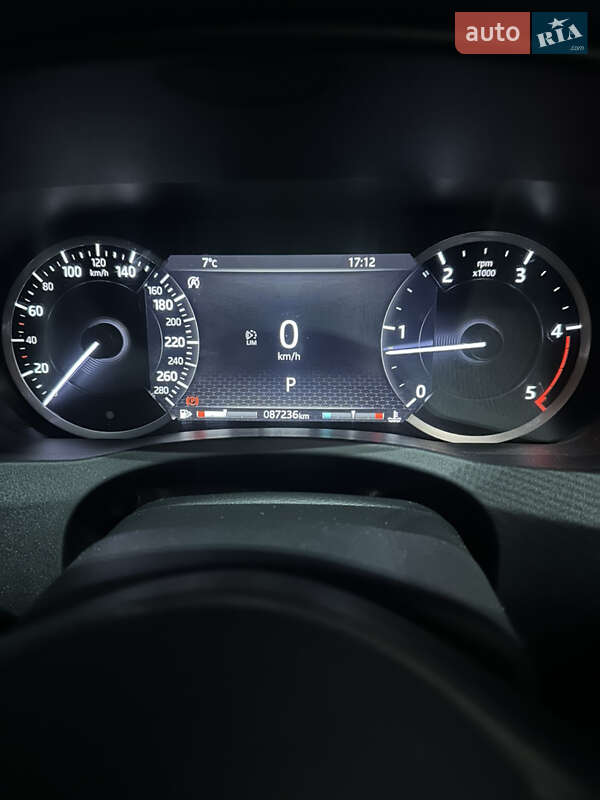 Седан Jaguar XE 2020 в Киеве