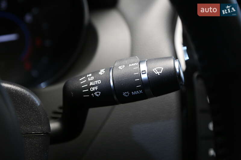 Седан Jaguar XE 2016 в Києві фото 26 Седан Jaguar XE 2016 в Києві