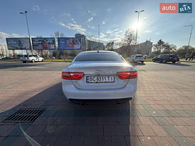 Седан Jaguar XE 2016 в Львове фото 5 Седан Jaguar XE 2016 в Львове
