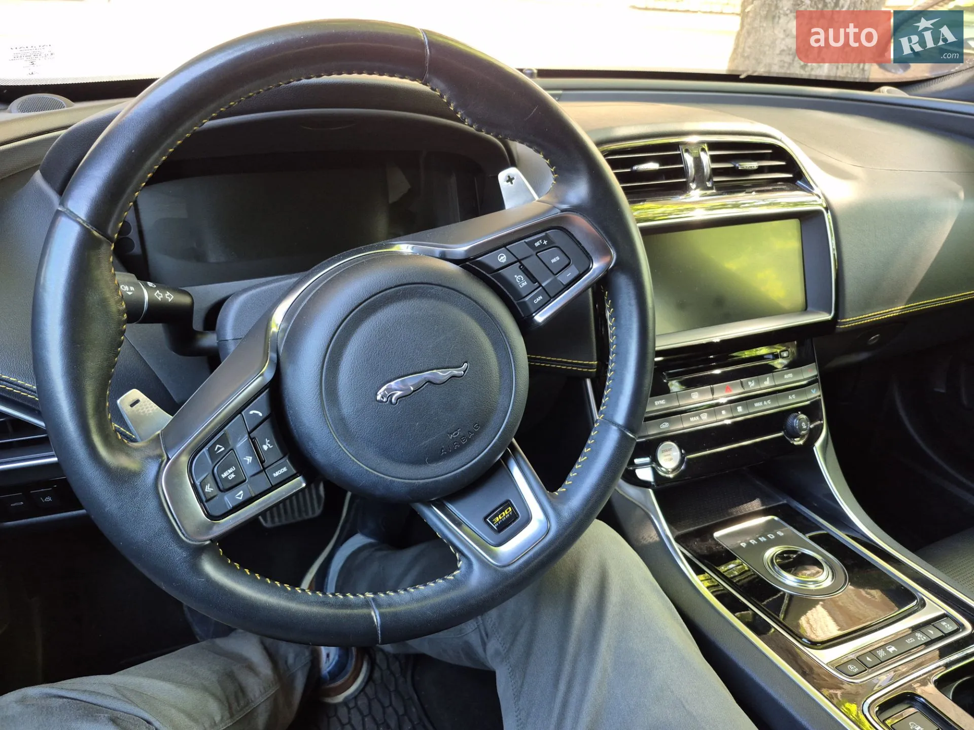 2018 Jaguar XE - мініатюра 25