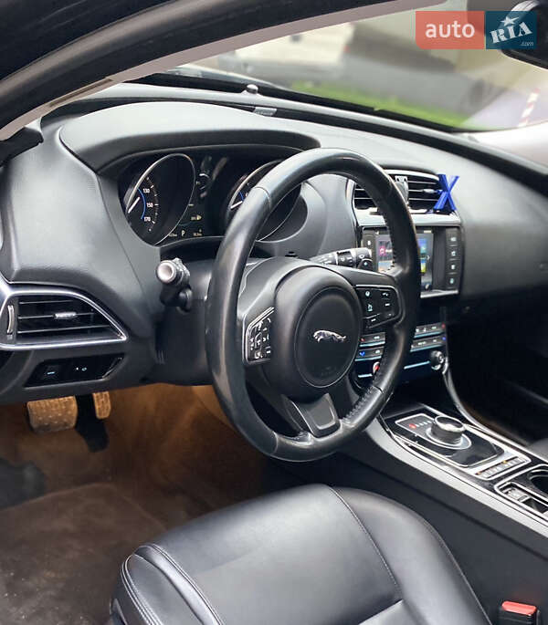 Седан Jaguar XE 2016 в Одесі фото 20 Седан Jaguar XE 2016 в Одесі