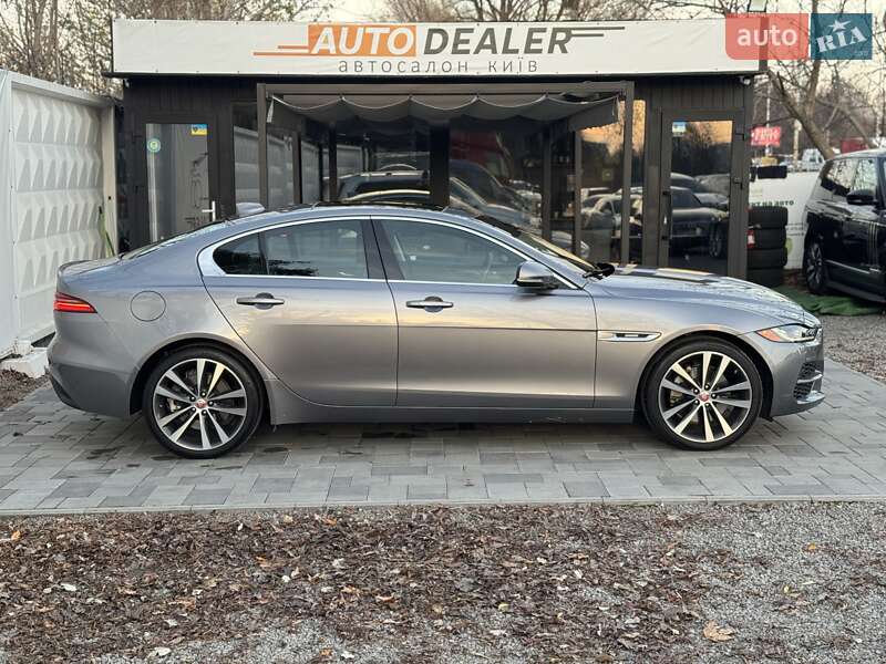 Седан Jaguar XE 2020 в Києві