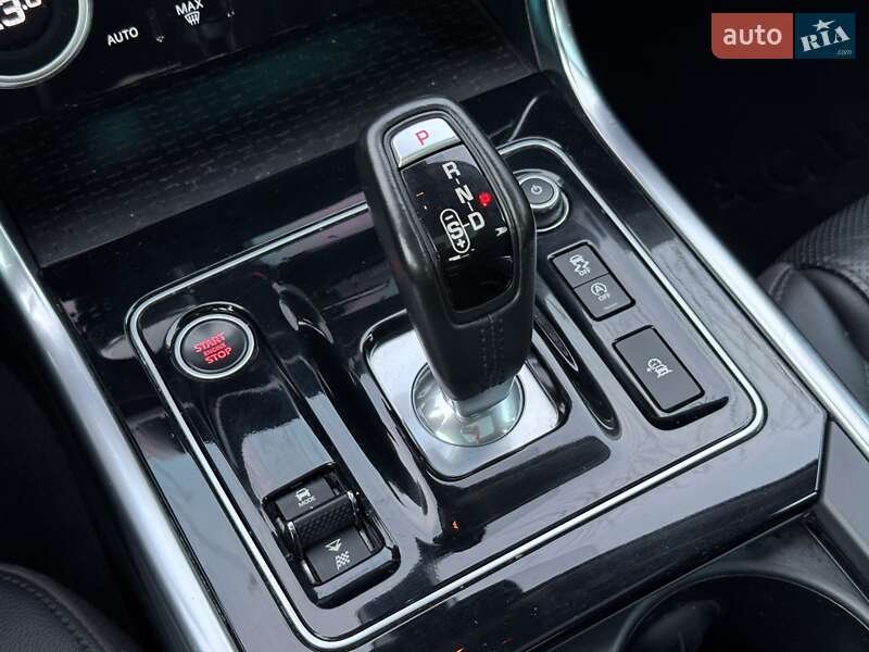 Седан Jaguar XE 2020 в Києві