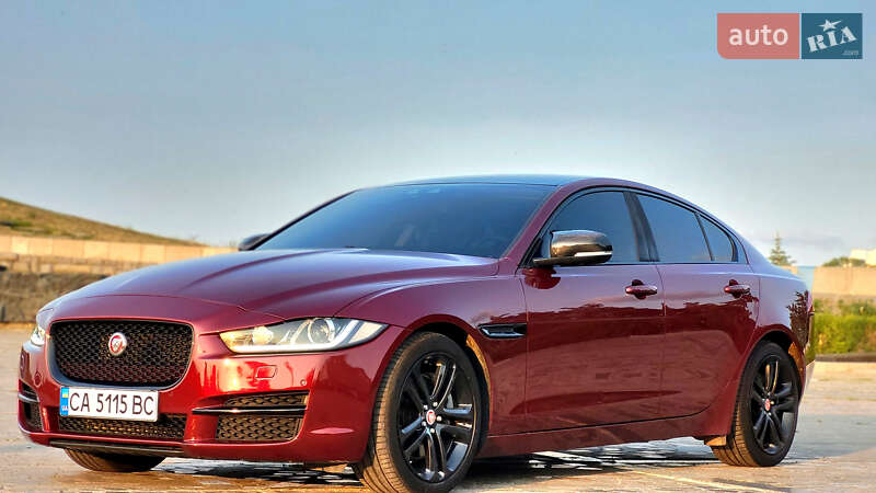 Седан Jaguar XE 2015 в Черкассах