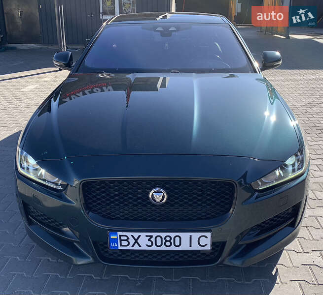 Седан Jaguar XE 2016 в Хмельницком