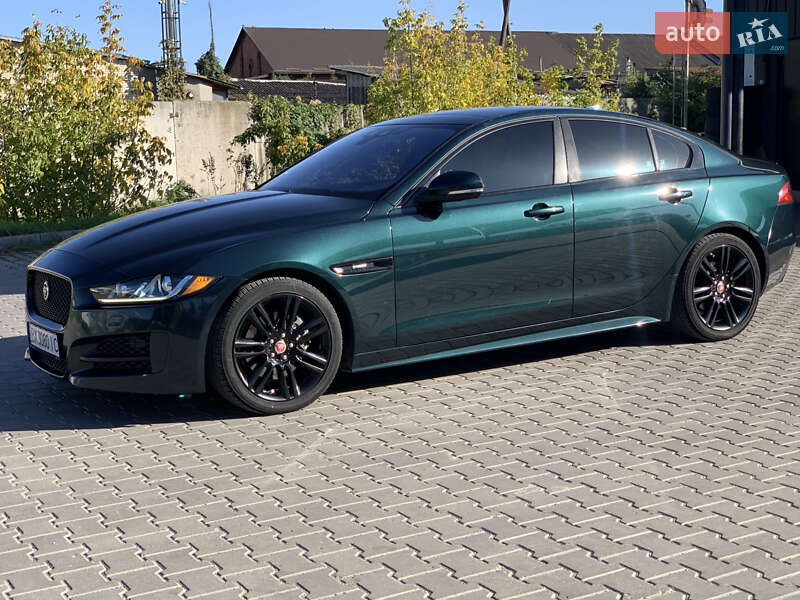 Седан Jaguar XE 2016 в Хмельницком