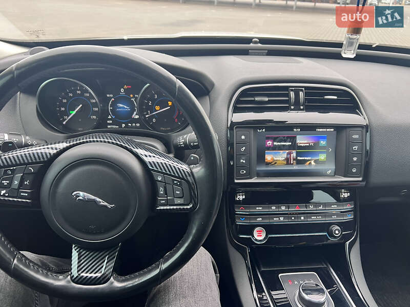 Седан Jaguar XE 2016 в Одессе