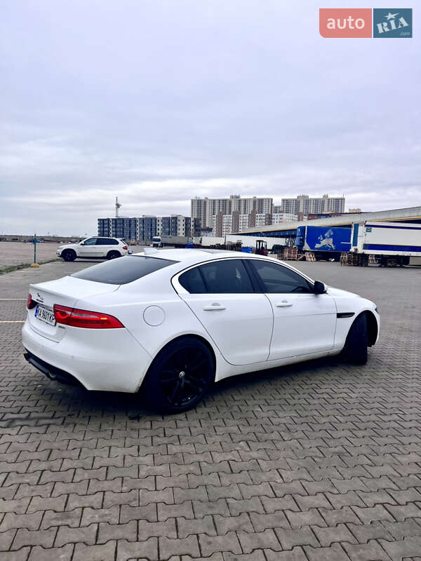 Седан Jaguar XE 2016 в Одессе