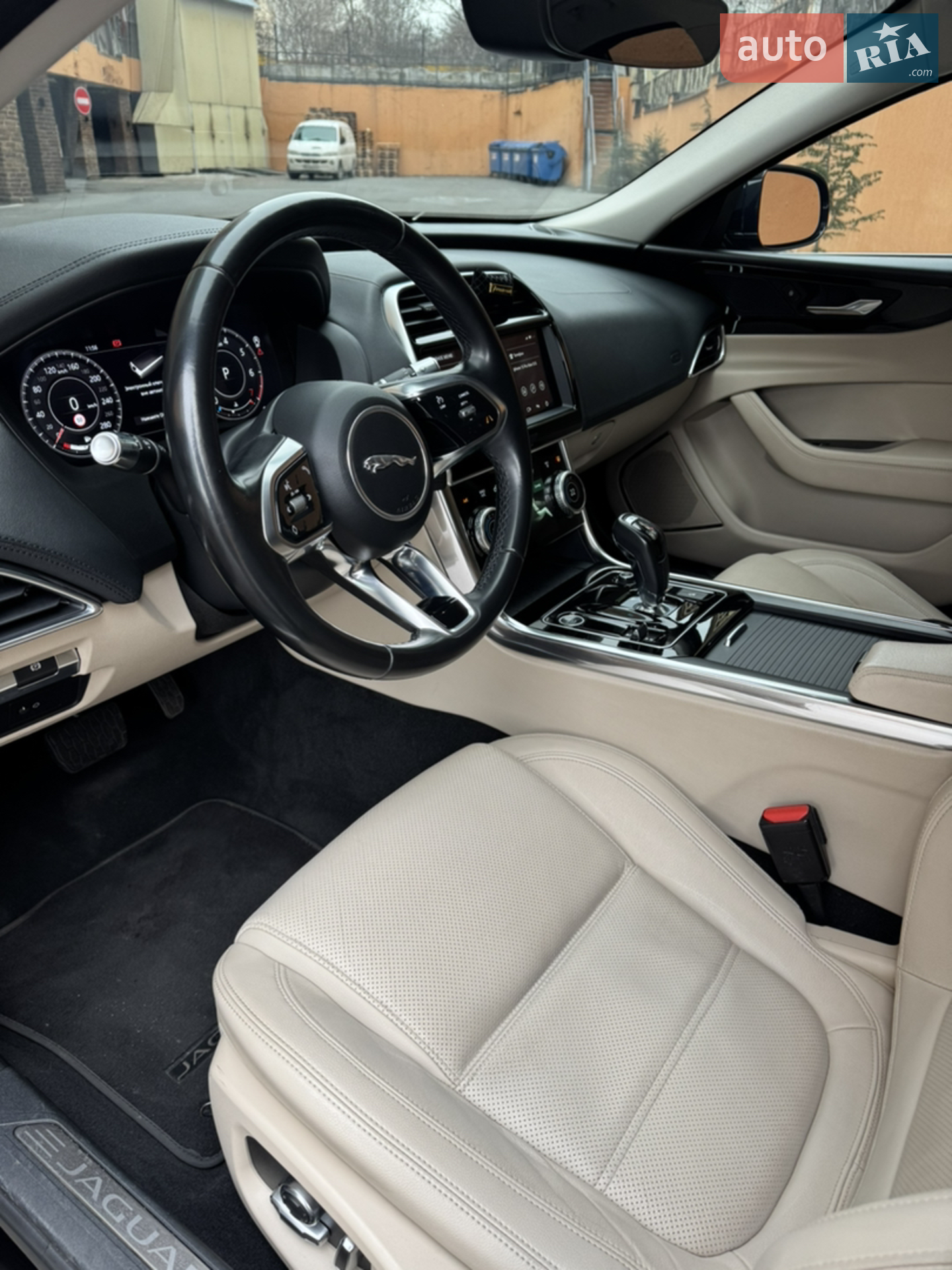 2020 Jaguar XE - мініатюра 10