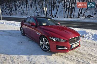 Седан Jaguar XE 2015 в Киеве