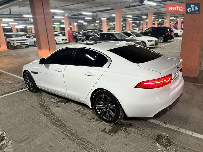 Седан Jaguar XE 2016 в Киеве фото 8 Седан Jaguar XE 2016 в Киеве