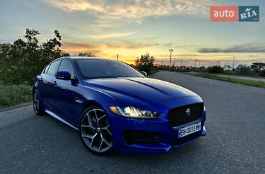 Седан Jaguar XE 2016 в Одесі