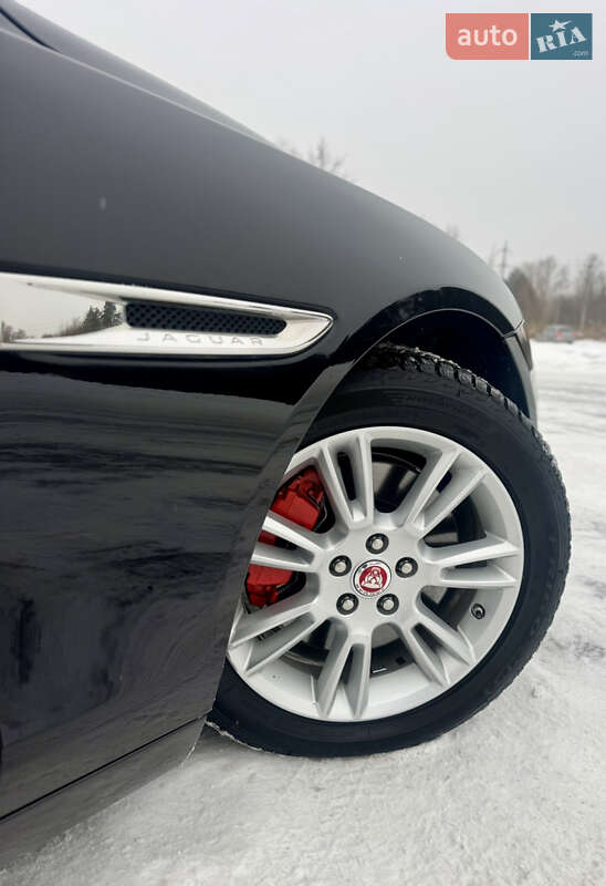 Седан Jaguar XE 2016 в Новояворовске фото 5 Седан Jaguar XE 2016 в Новояворовске