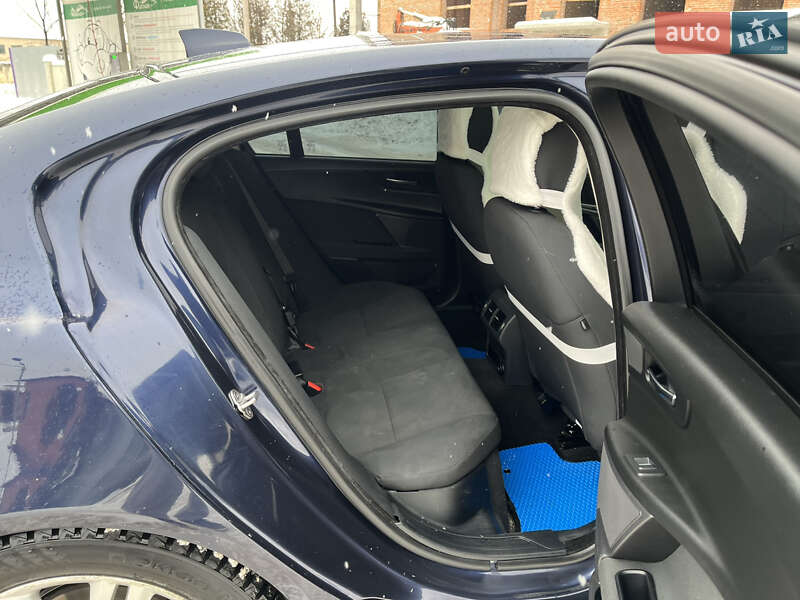 Седан Jaguar XE 2016 в Ивано-Франковске фото 67 Седан Jaguar XE 2016 в Ивано-Франковске