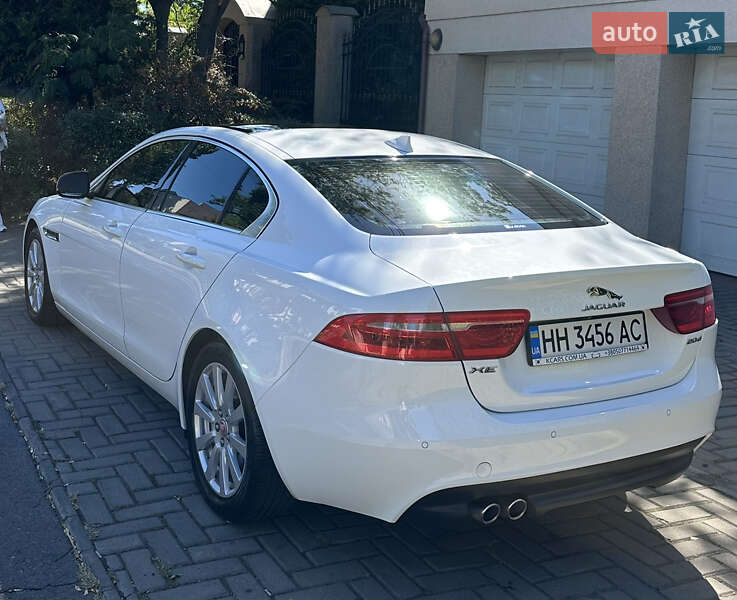 Седан Jaguar XE 2015 в Одессе