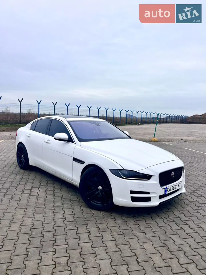 2015 Jaguar XE - мініатюра 35