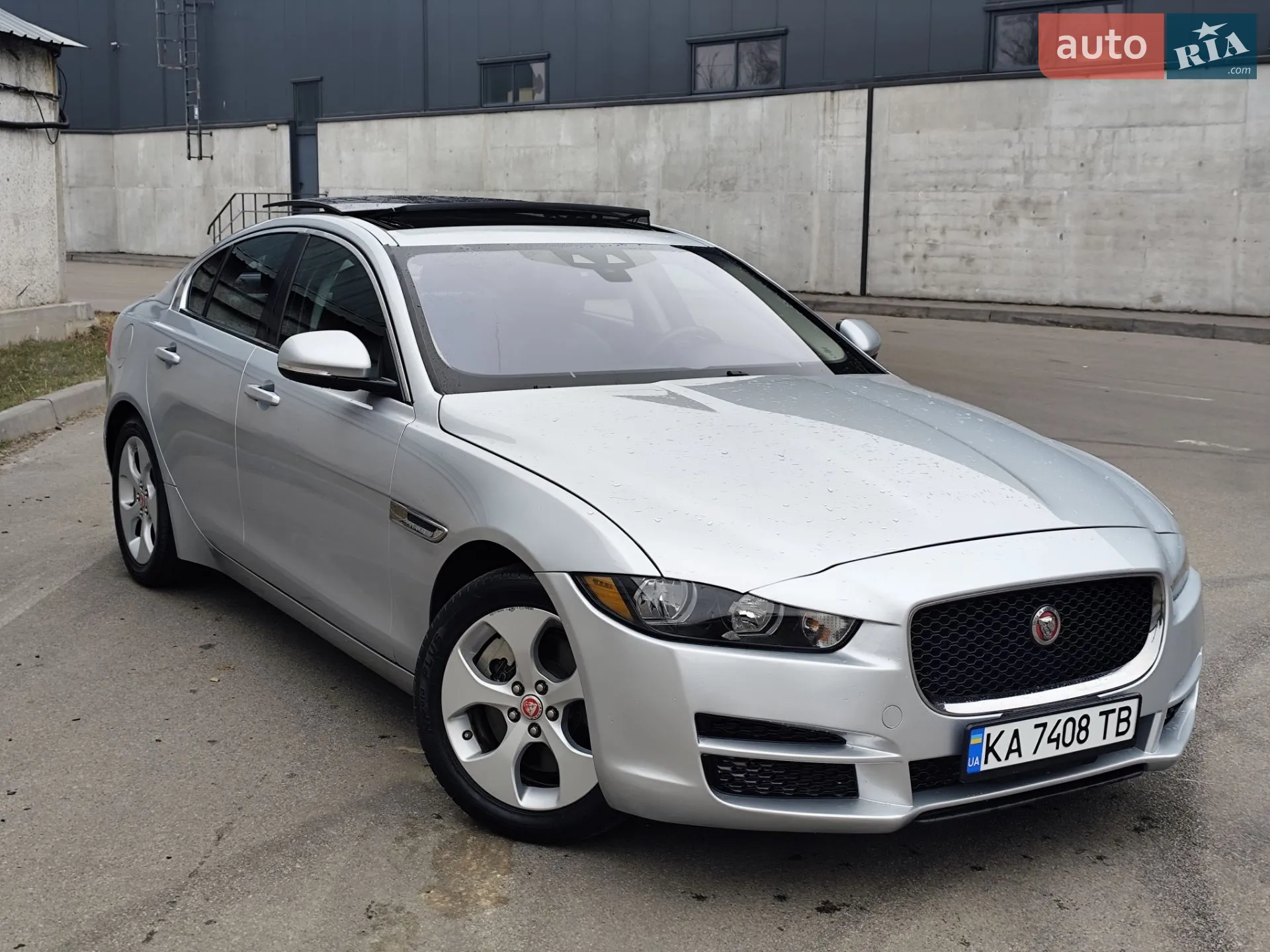 2016 Jaguar XE - мініатюра 7
