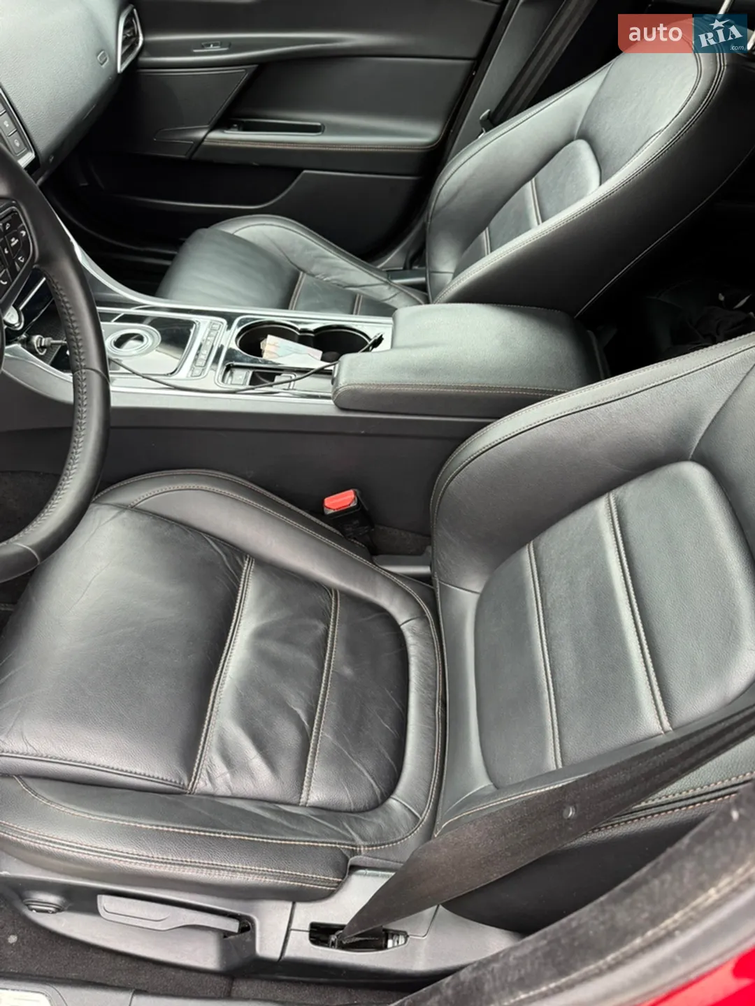 2015 Jaguar XE - мініатюра 21