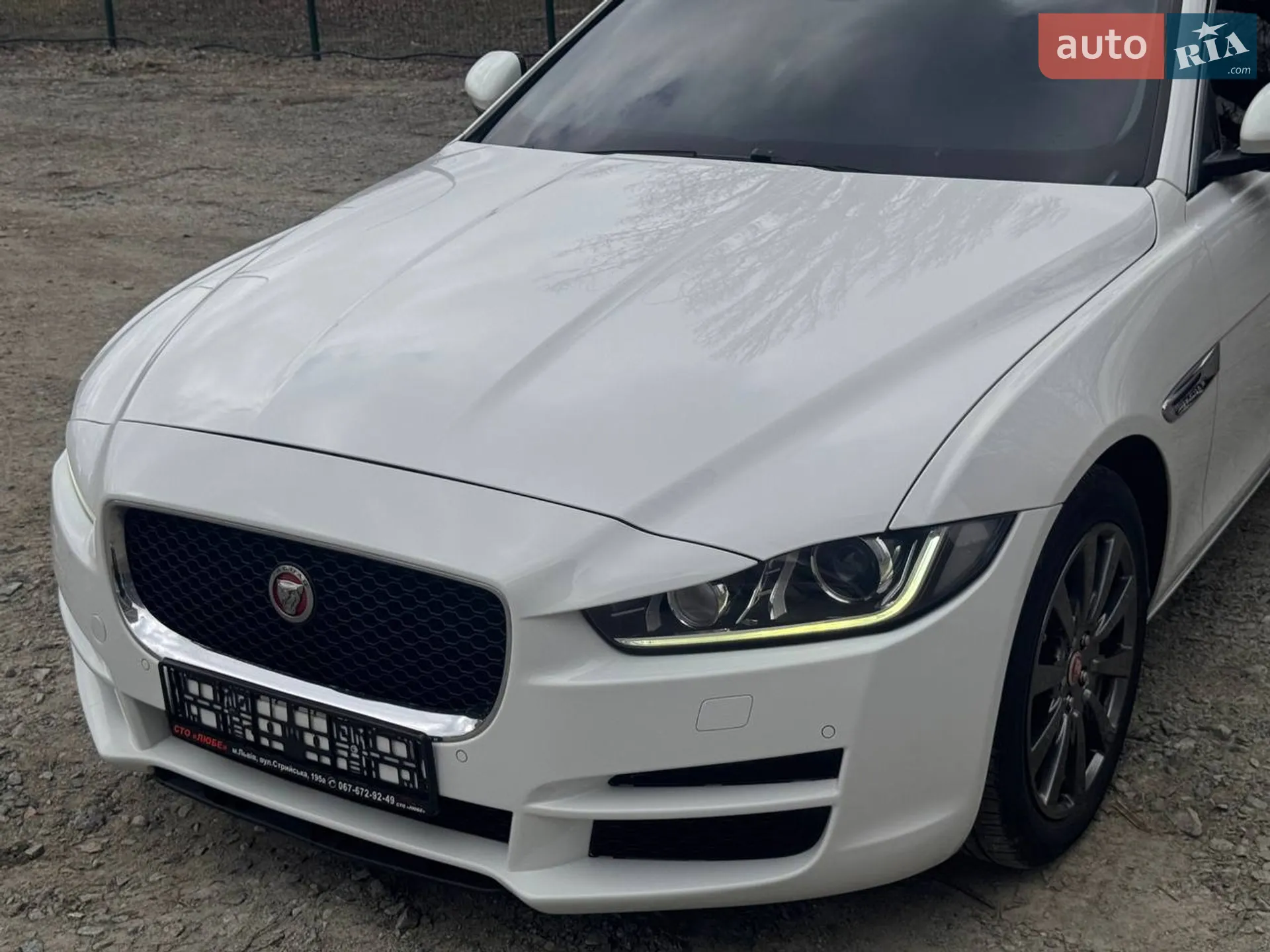2015 Jaguar XE - мініатюра 18