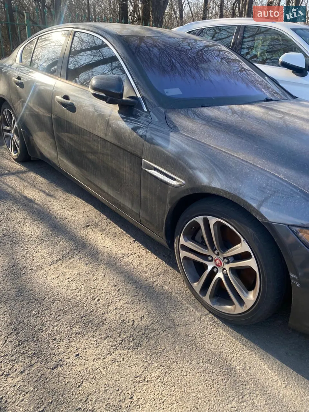 2016 Jaguar XE - мініатюра 3