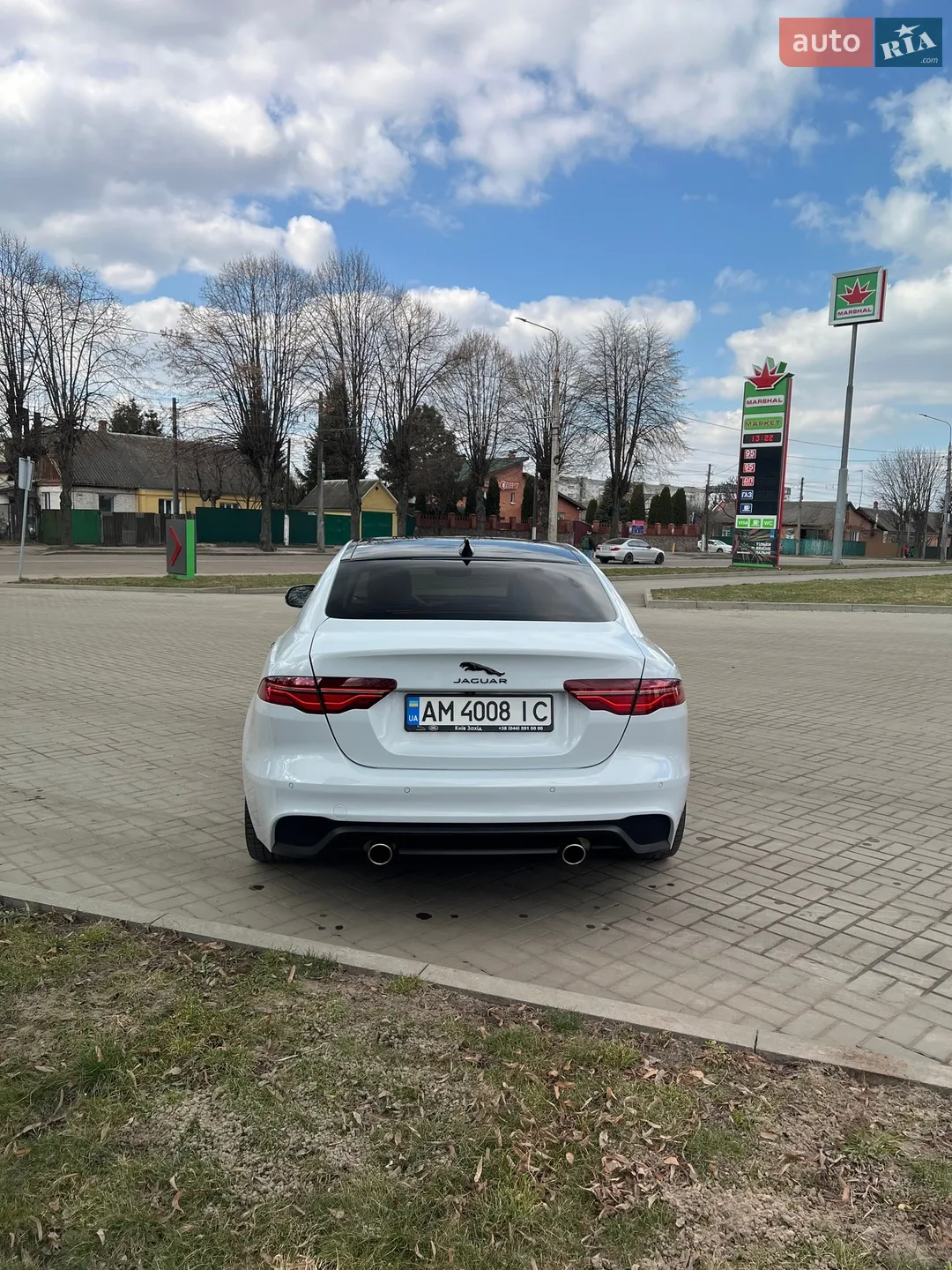 2019 Jaguar XE - мініатюра 6