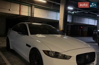 Седан Jaguar XE 2017 в Киеве
