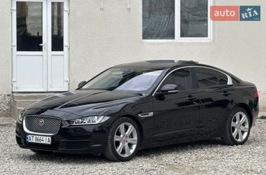 Седан Jaguar XE 2016 в Ивано-Франковске