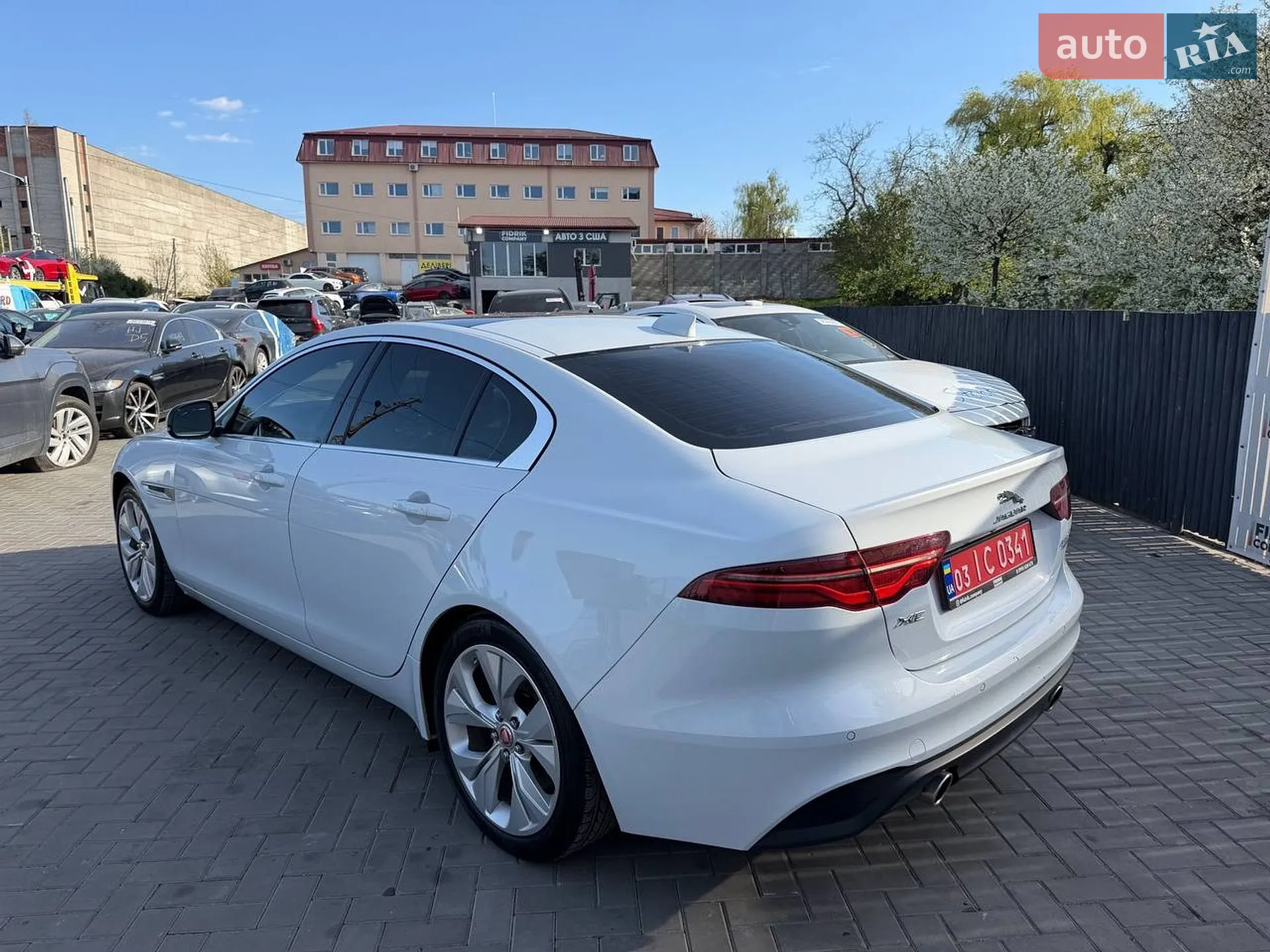 2019 Jaguar XE - мініатюра 15