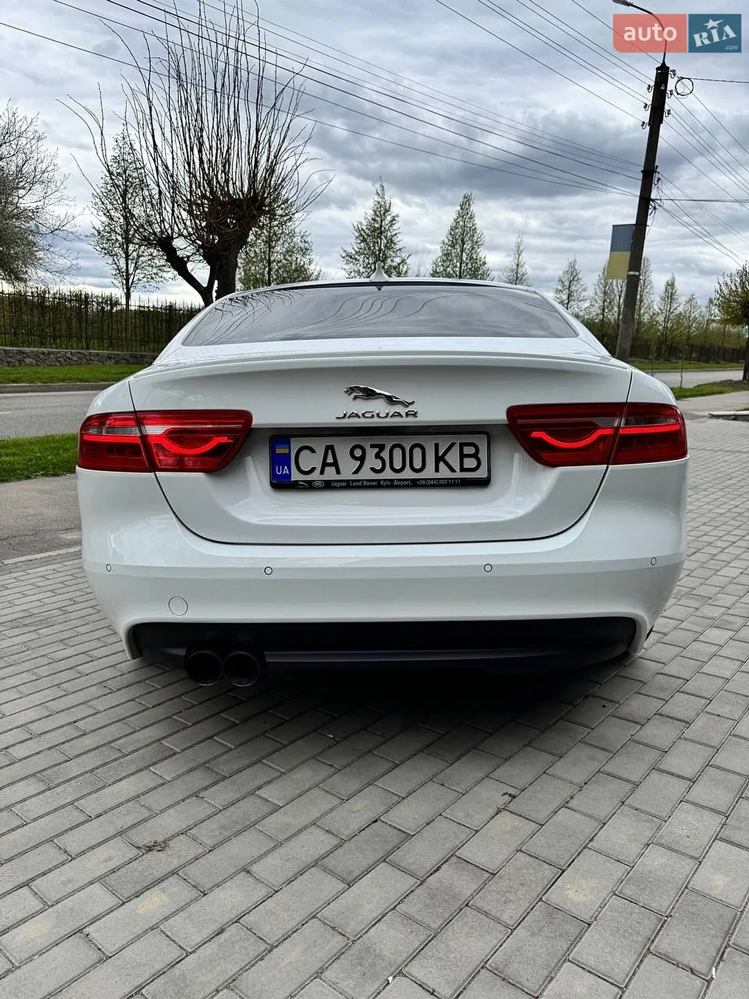 2015 Jaguar XE - мініатюра 10
