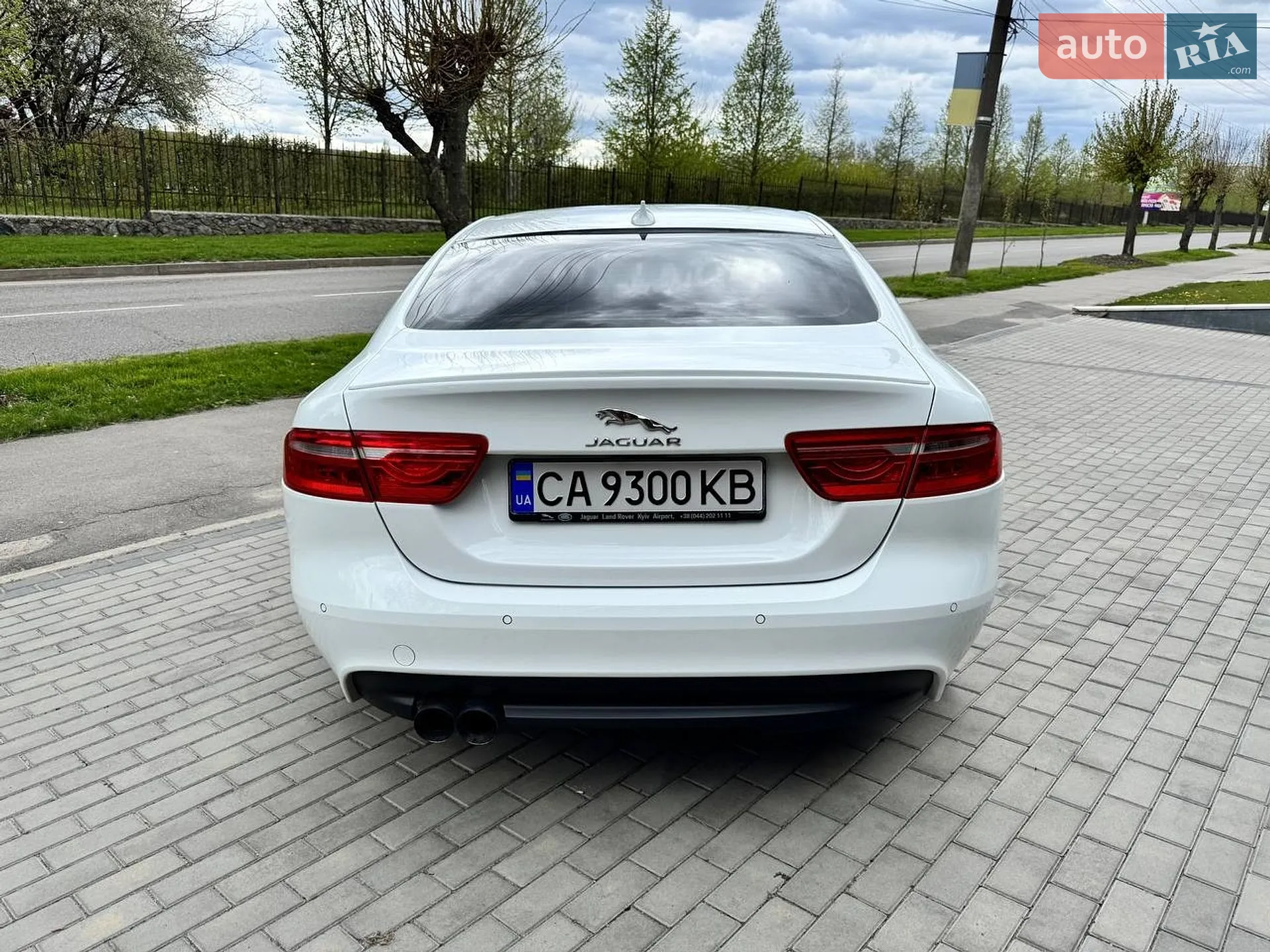 2015 Jaguar XE - мініатюра 12