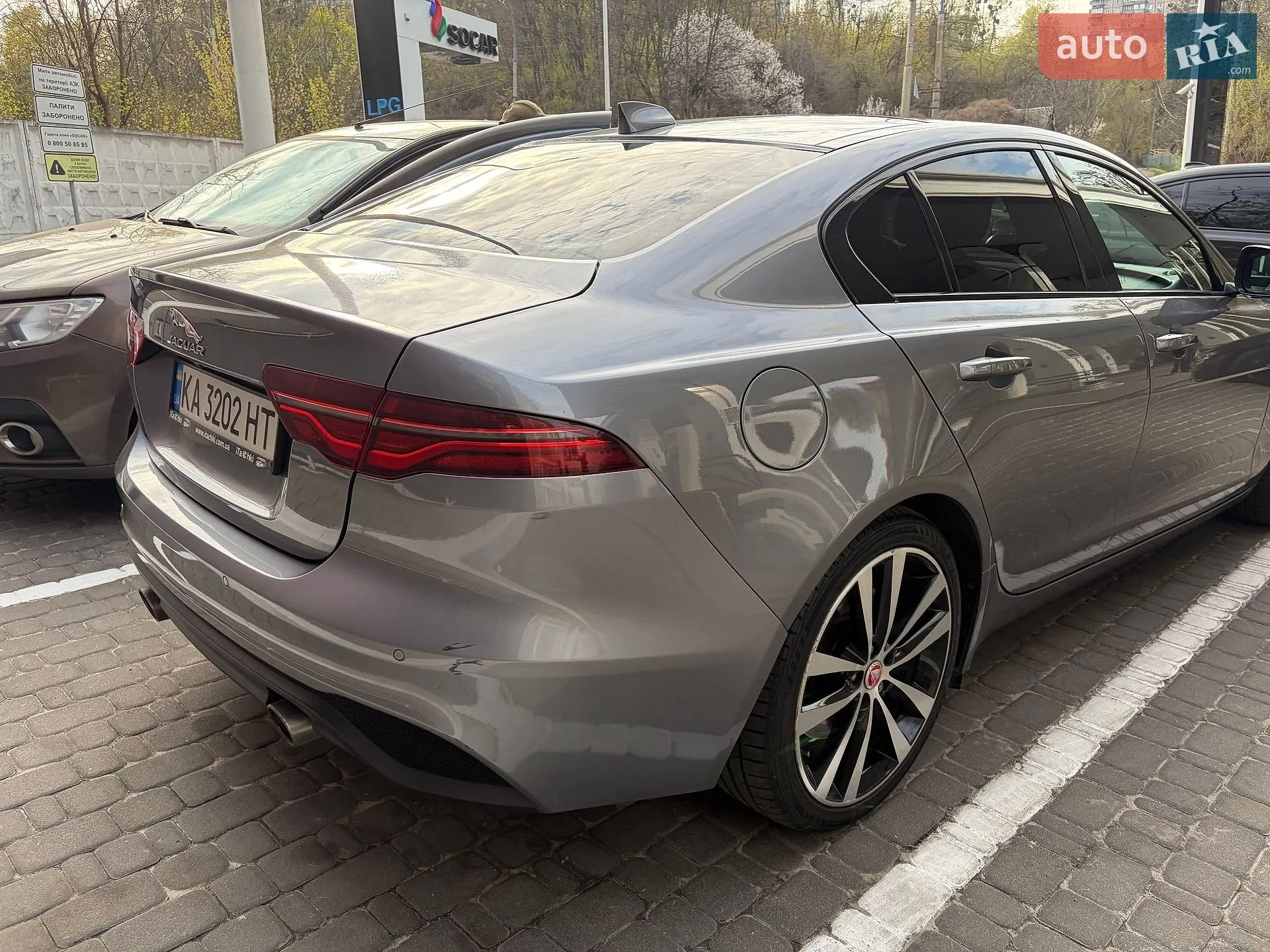 2019 Jaguar XE - мініатюра 9