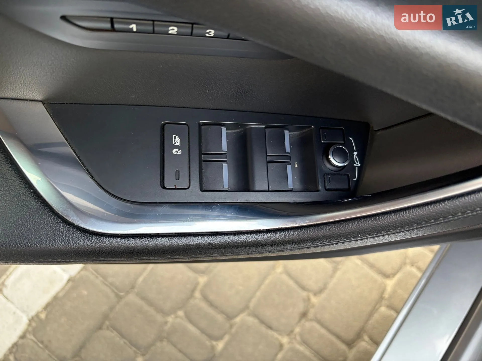 2019 Jaguar XE - мініатюра 26