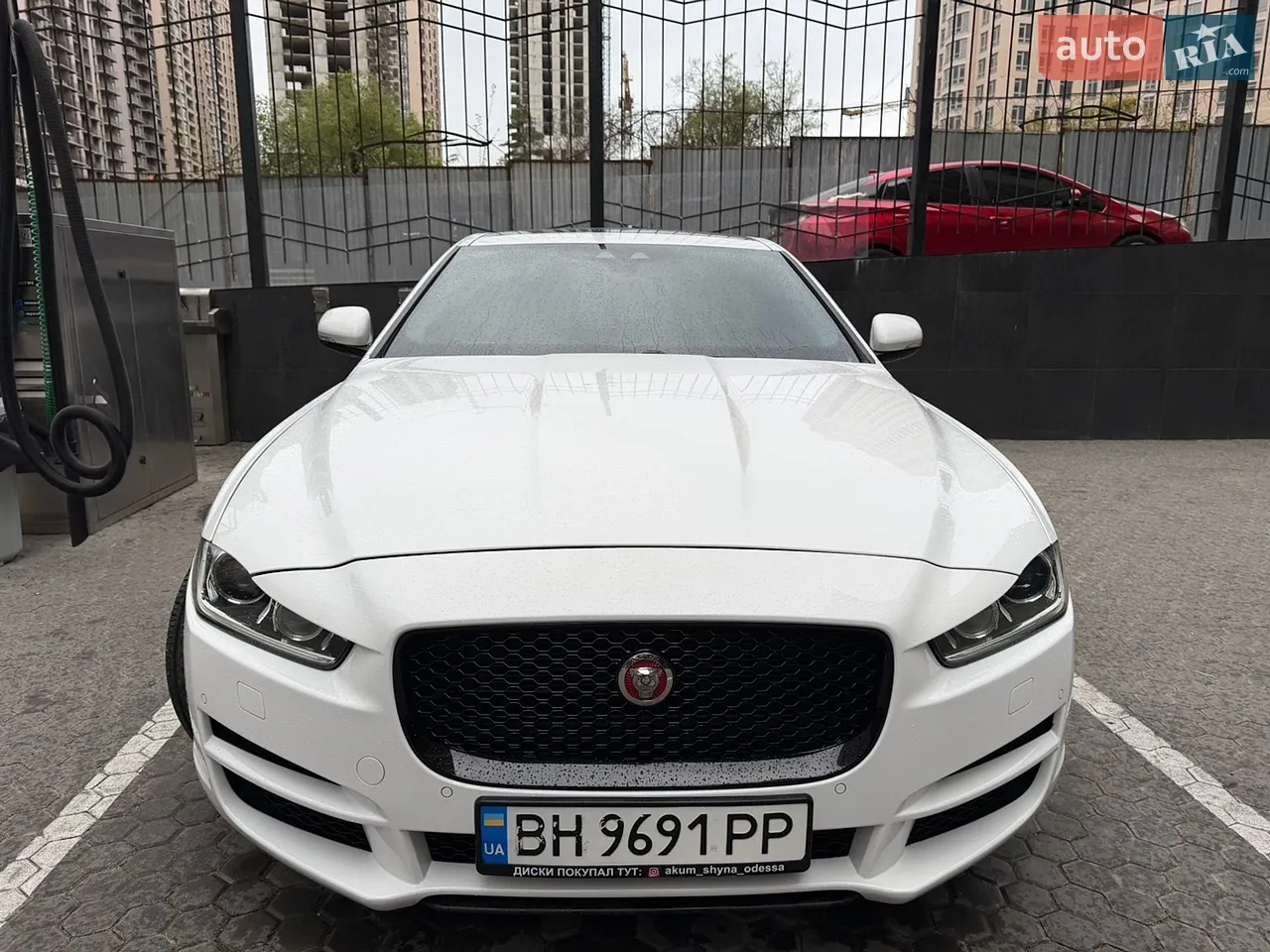 2016 Jaguar XE - мініатюра 26