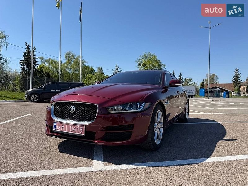 Седан Jaguar XE 2017 в Житомире