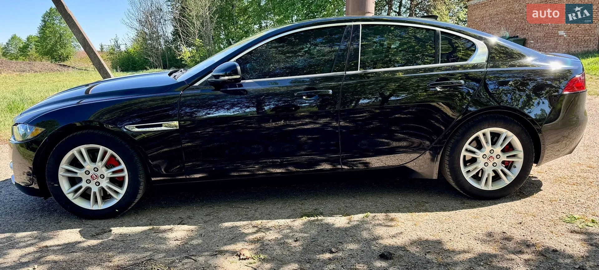 2016 Jaguar XE - мініатюра 14