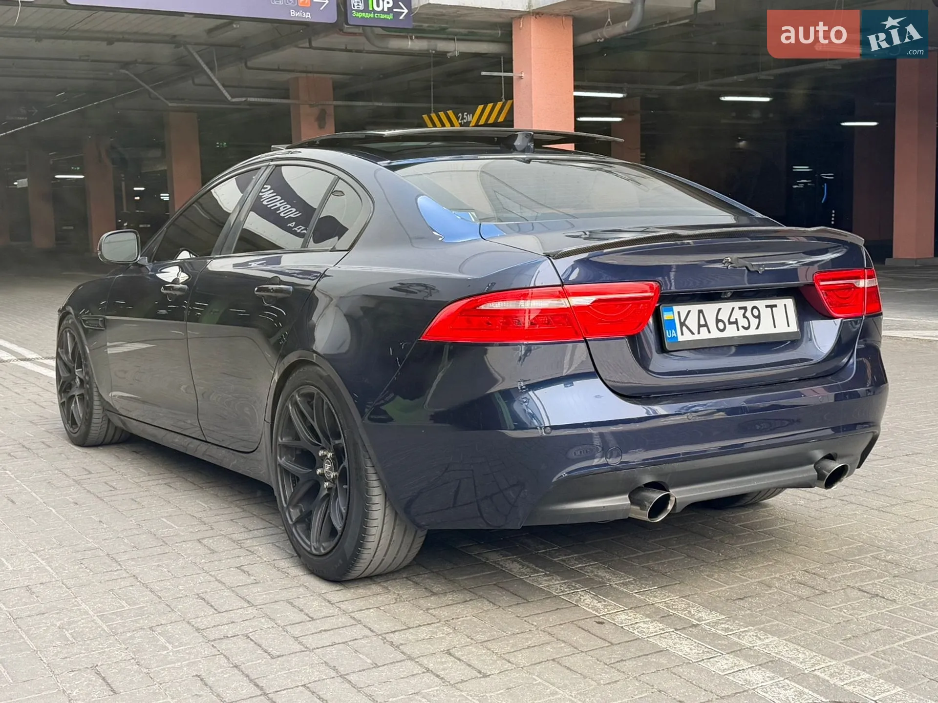 2016 Jaguar XE - мініатюра 14