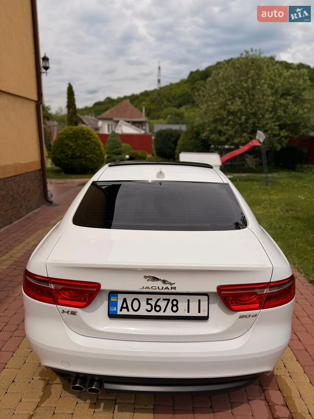 2018 Jaguar XE - мініатюра 10